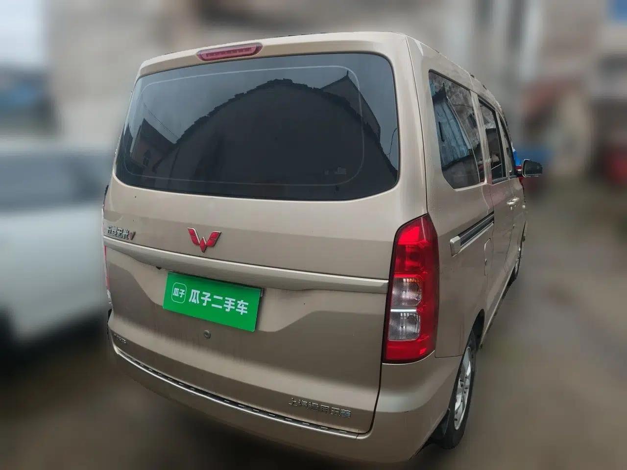 Wuling Hongguang V 2021 1.5L Enjoyment Edition LAR — миниатюра 4