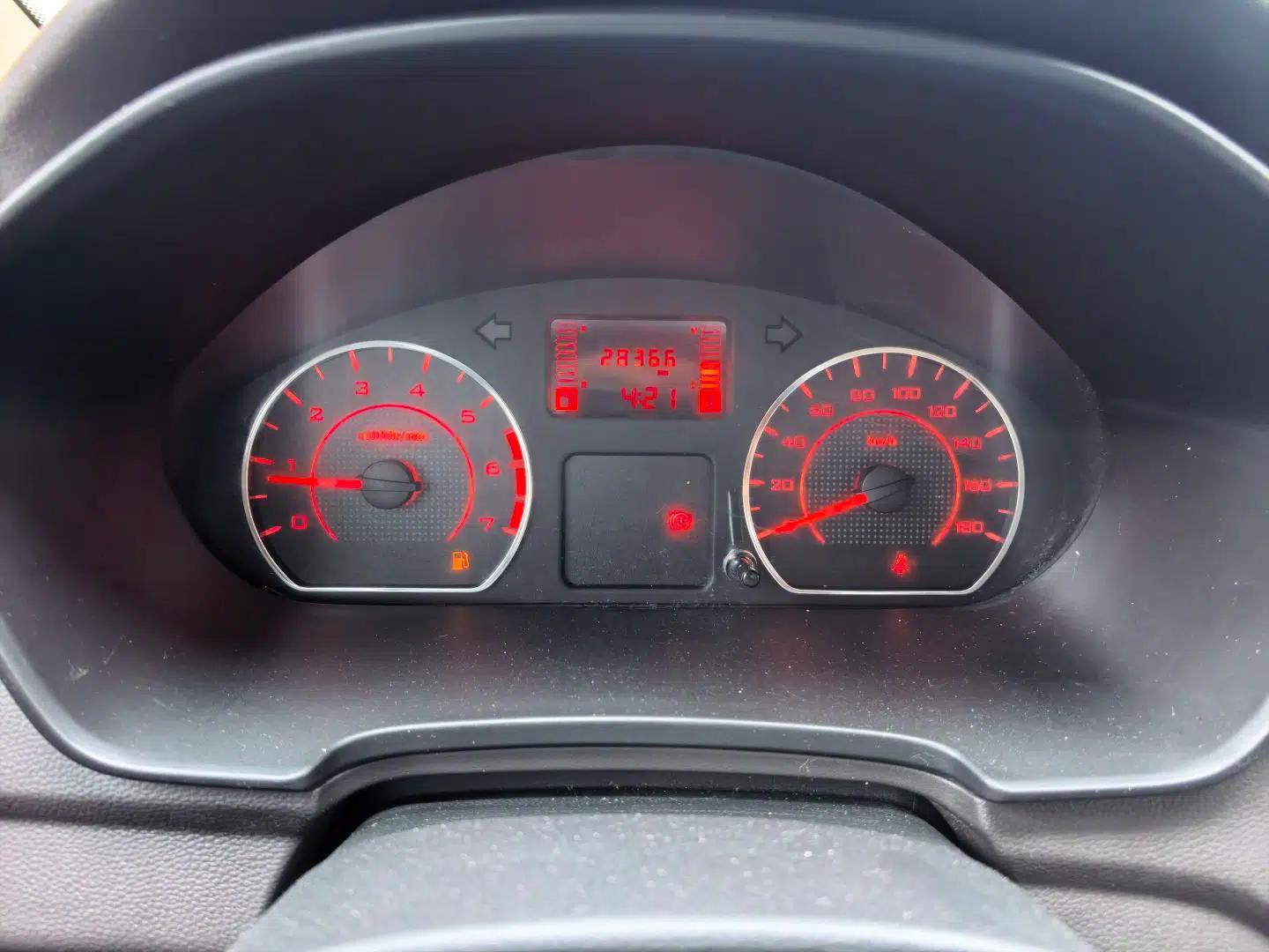 Wuling Hongguang V 2022 1.5L Jingqu Edition Electric-Assist LAR — миниатюра 14