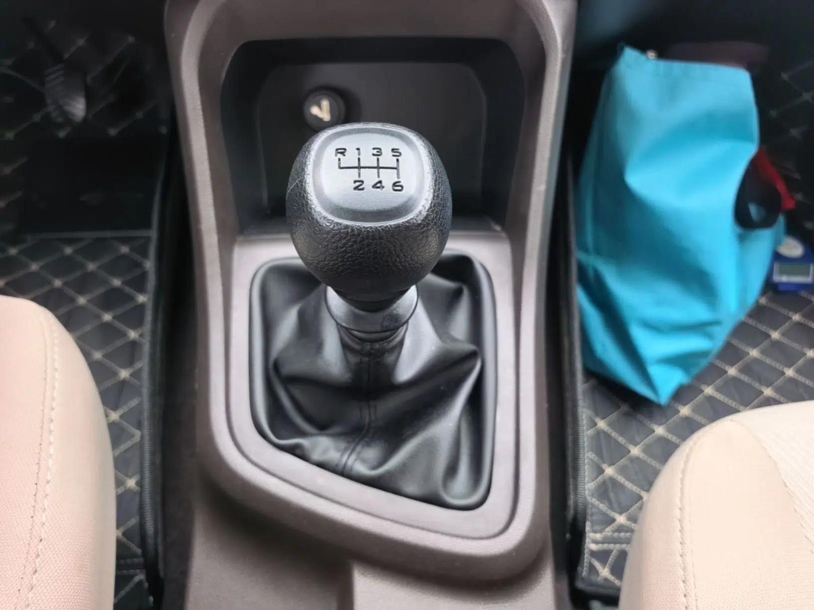 Wuling Hongguang V 2022 1.5L Jingqu Edition Electric-Assist LAR — миниатюра 16