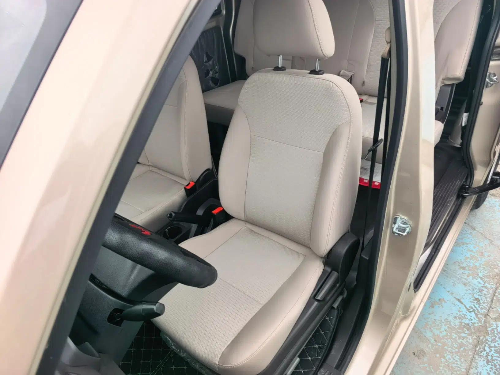 Wuling Hongguang V 2022 1.5L Jingqu Edition Electric-Assist LAR — миниатюра 17