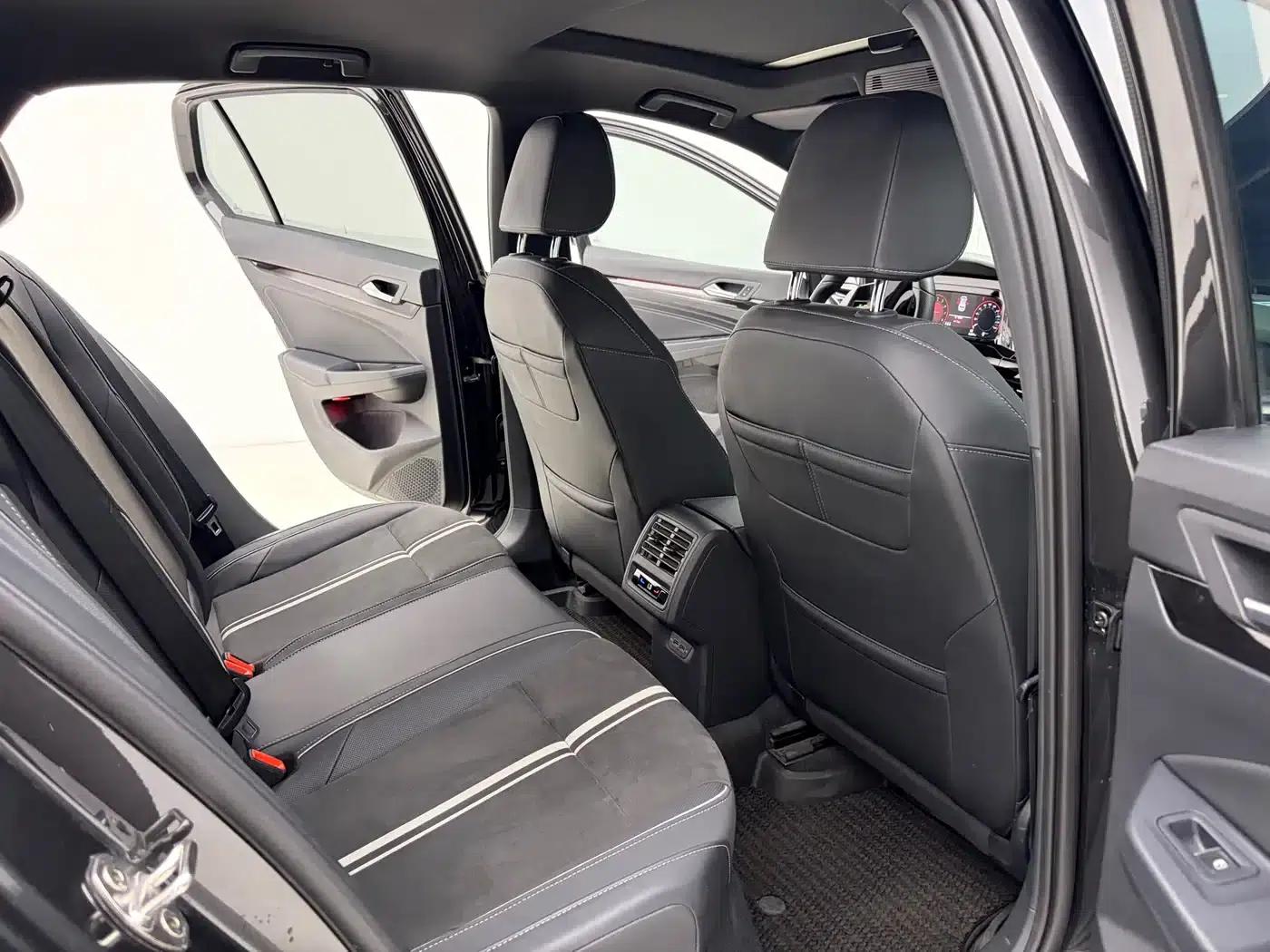 2021 Golf 280TSI DSG R-Line — миниатюра 14