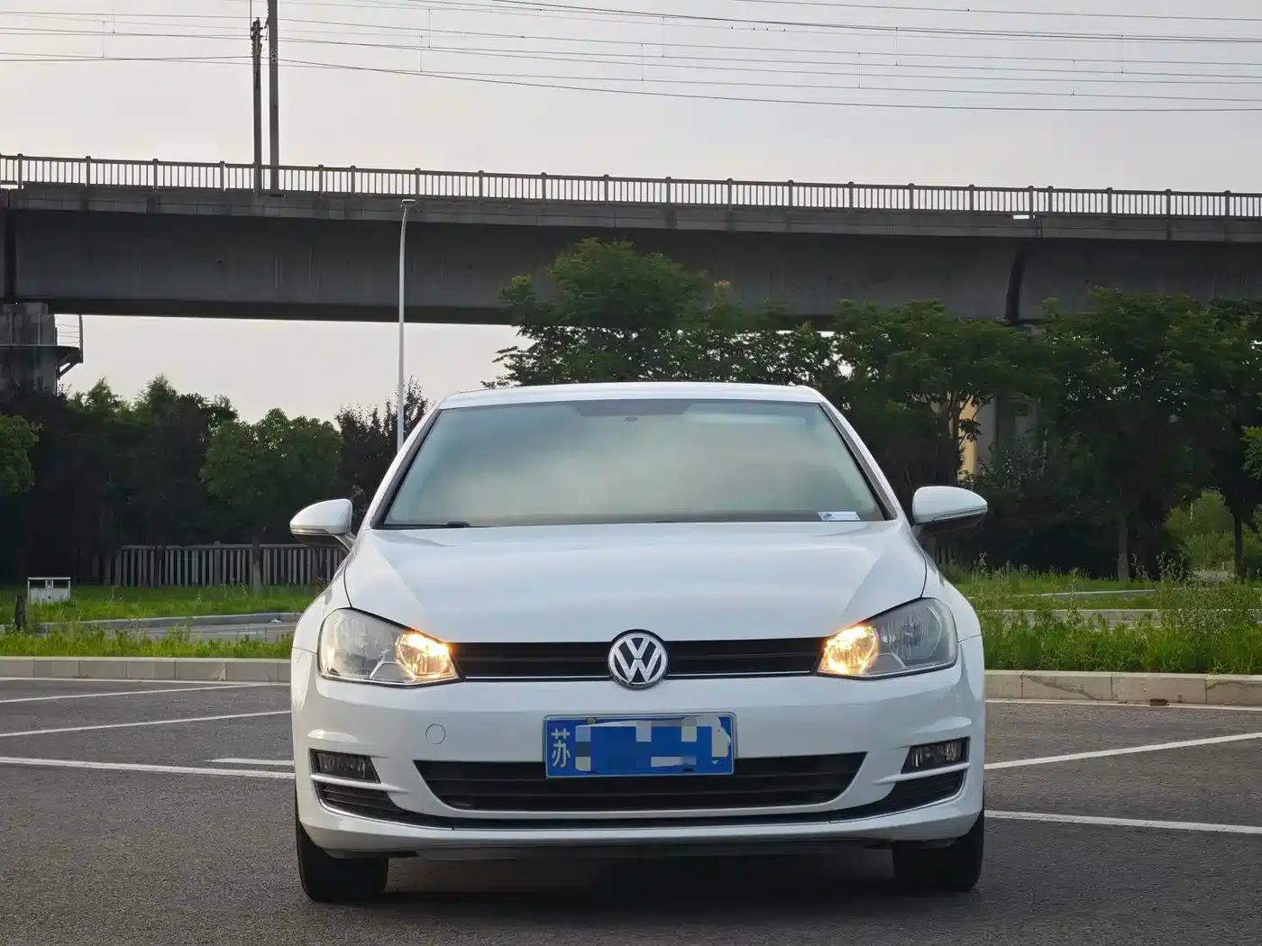 2014 Golf 1.6L Automatic Fashion Edition — миниатюра 2