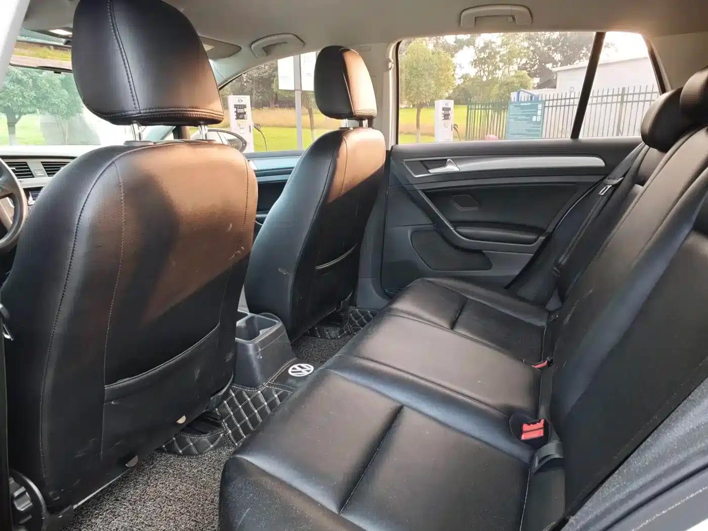 2014 Golf 1.6L Automatic Fashion Edition — миниатюра 10