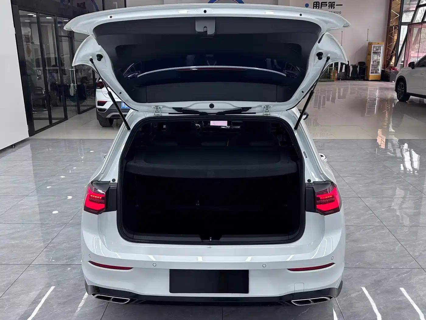 2023 Golf Facelift 280TSI DSG R-Line Lite — миниатюра 11