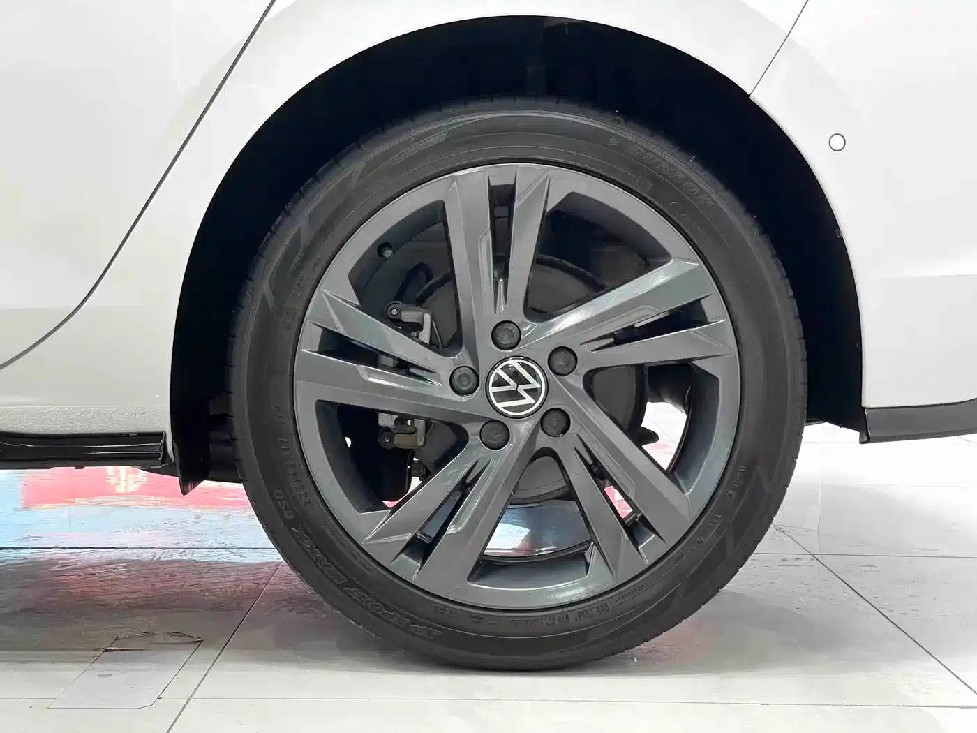 2021 Golf 280TSI DSG R-Line — миниатюра 16