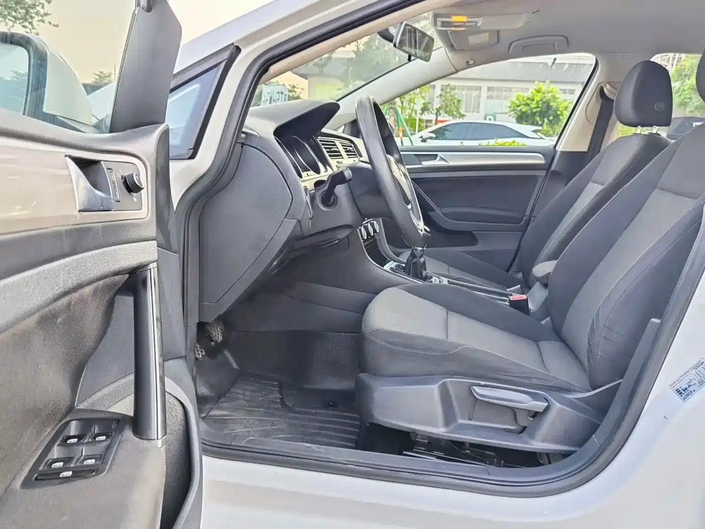 2018 Golf 1.6L Manual Fashion Edition — миниатюра 15