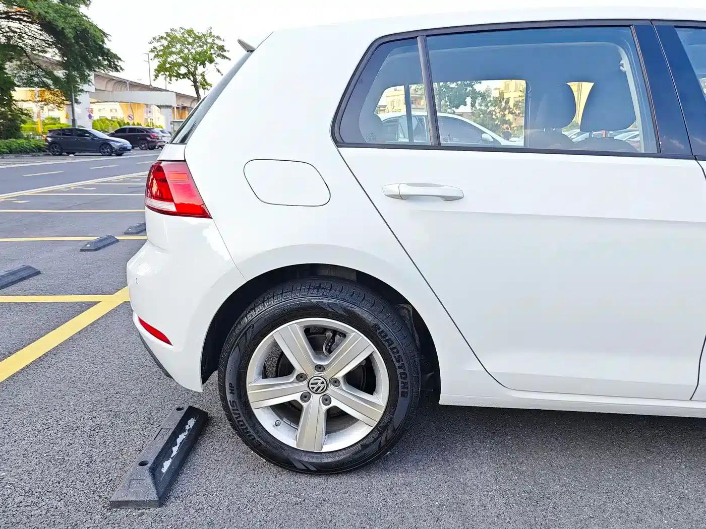 2018 Golf 1.6L Manual Fashion Edition — миниатюра 25