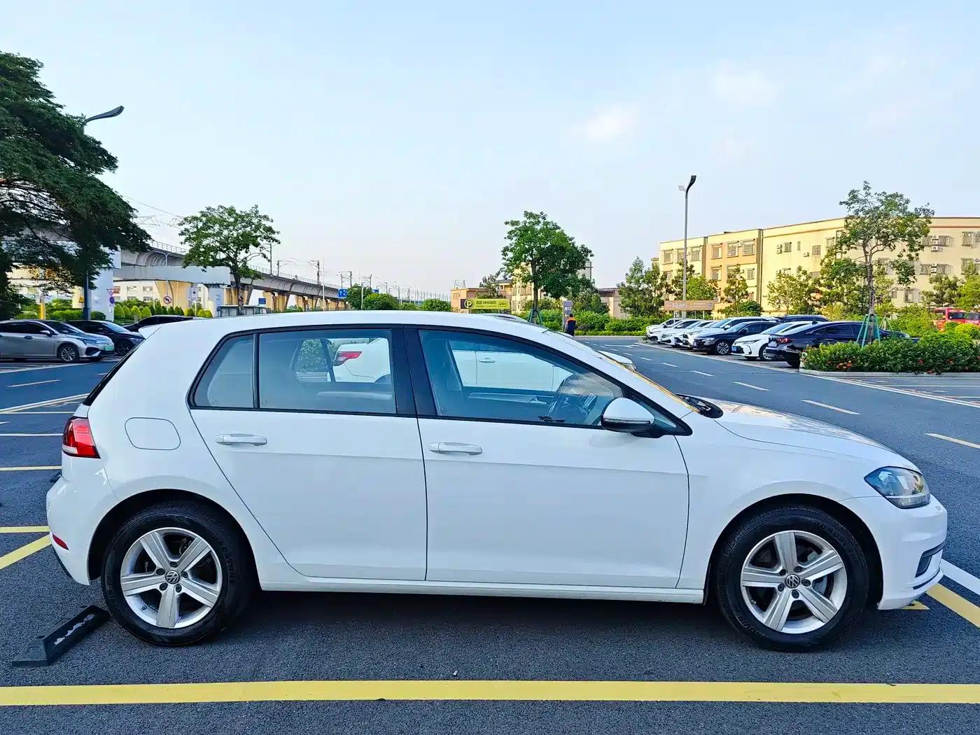 2018 Golf 1.6L Manual Fashion Edition — миниатюра 5