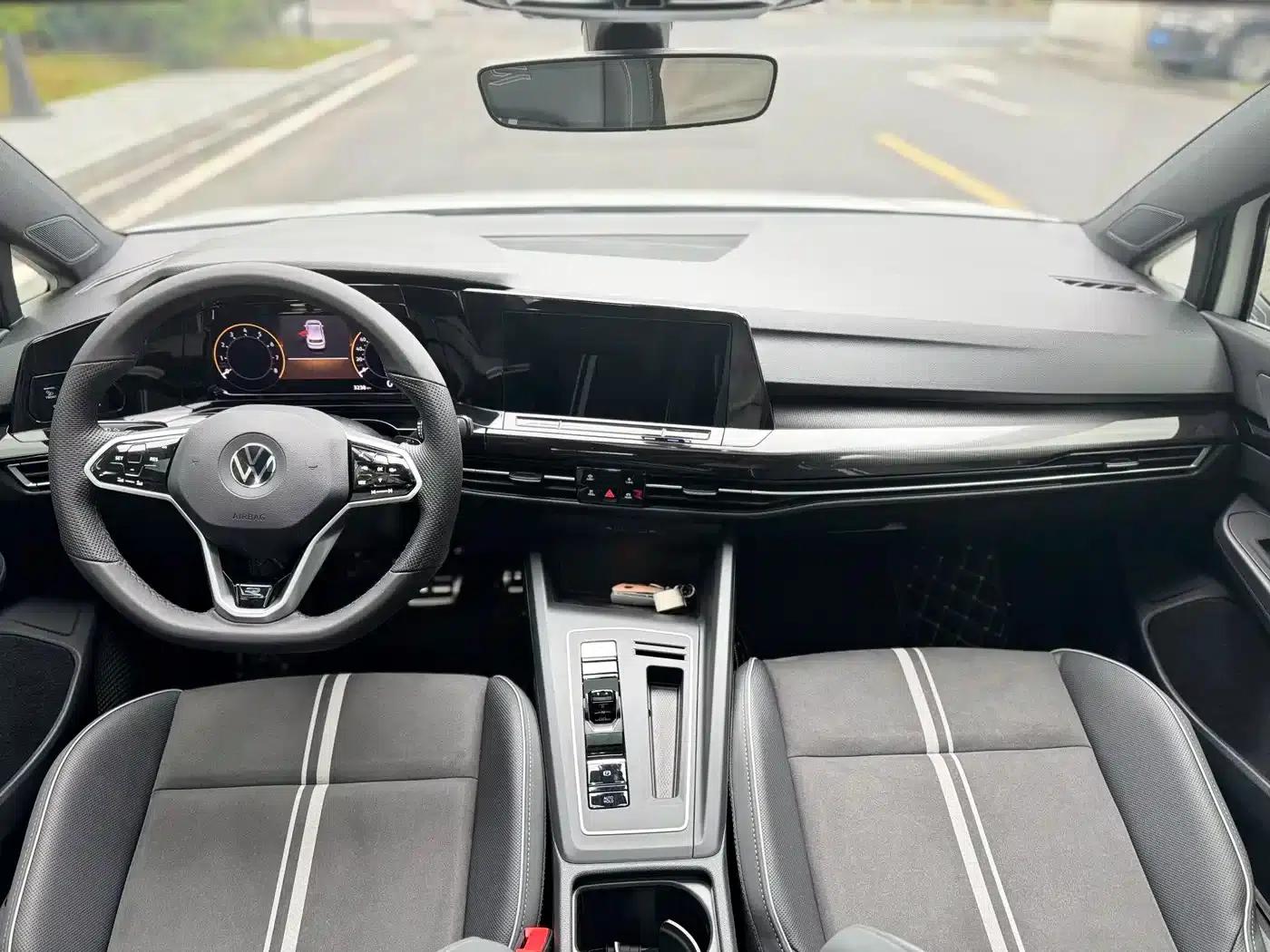 2023 Golf Facelift 280TSI DSG R-Line — миниатюра 6