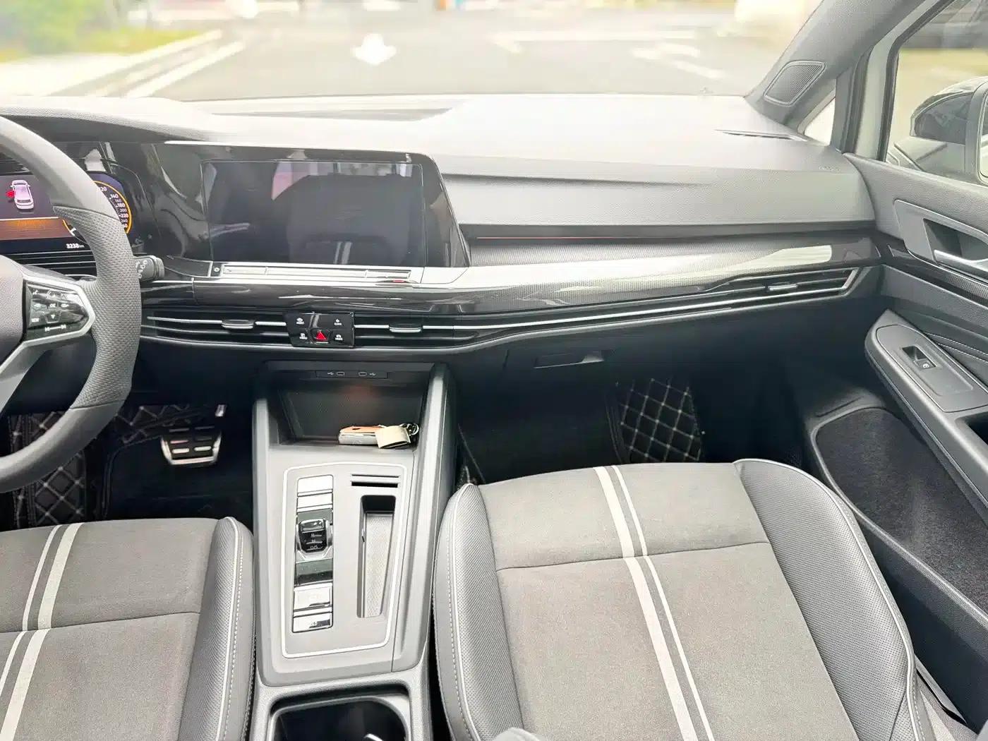 2023 Golf Facelift 280TSI DSG R-Line — миниатюра 9