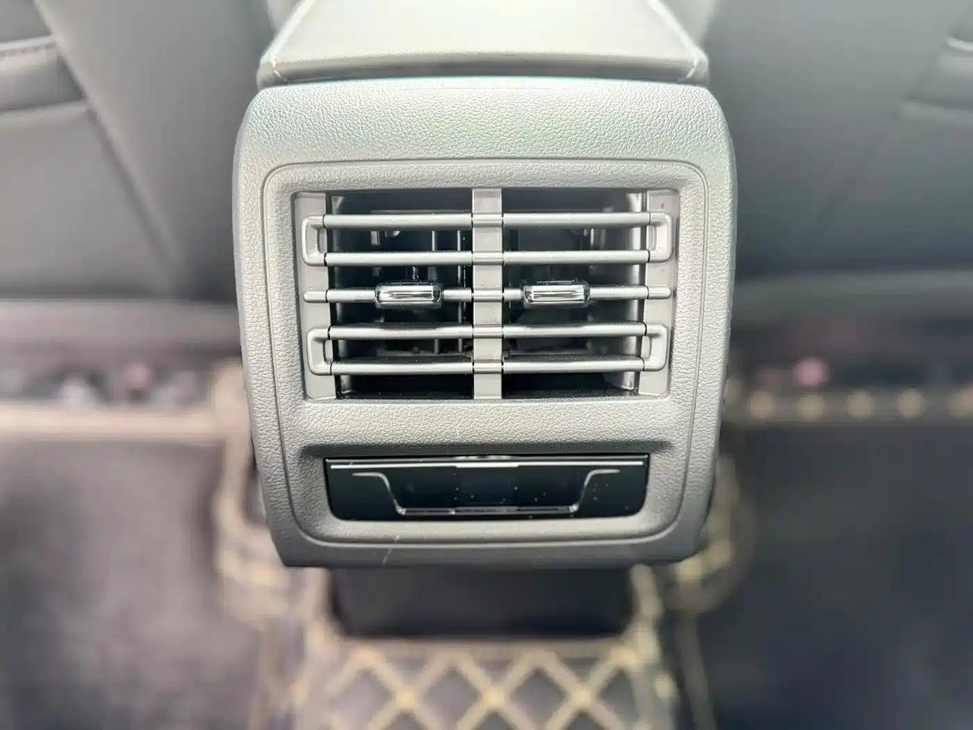 2023 Golf Facelift 280TSI DSG R-Line — миниатюра 10