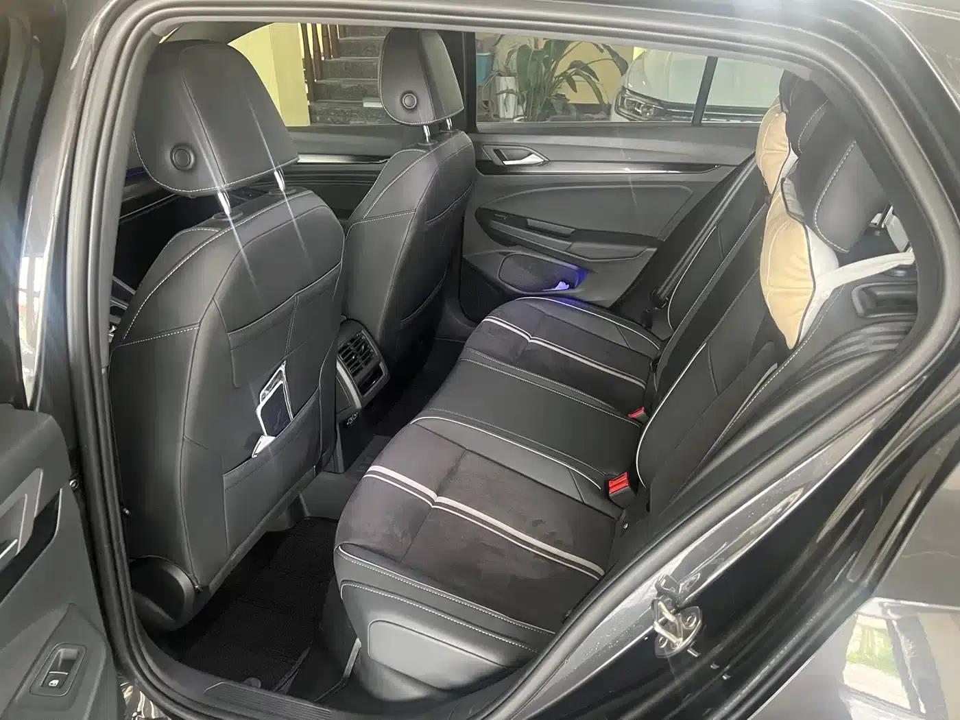 2023 Golf 280TSI DSG R-Line Lite — миниатюра 12