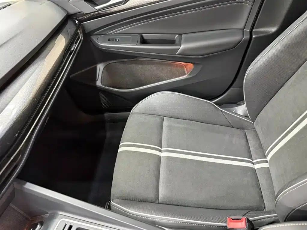 2021 Golf 280TSI DSG R-Line — миниатюра 13