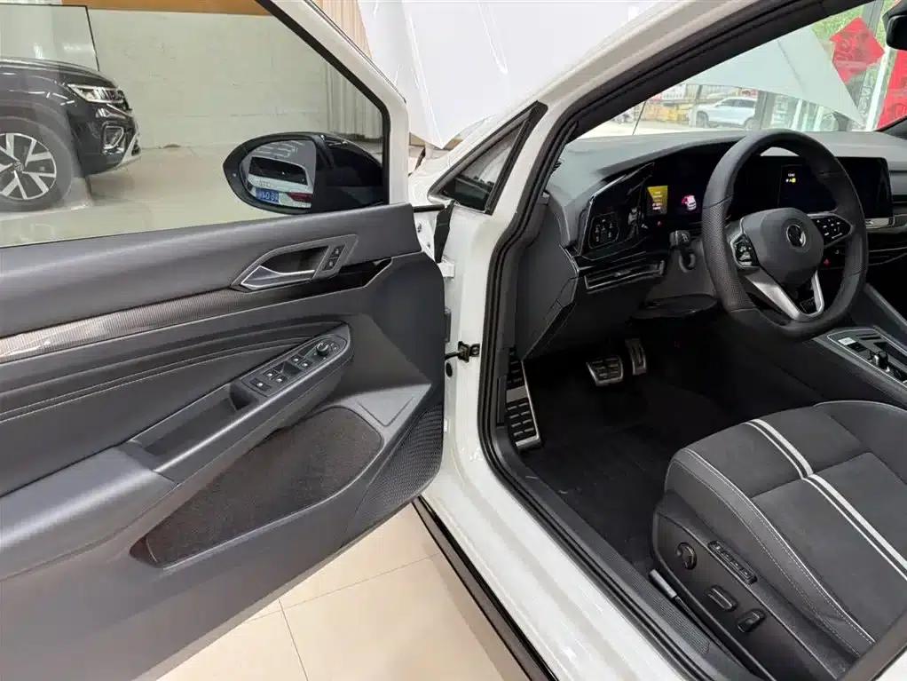 2021 Golf 280TSI DSG R-Line — миниатюра 8