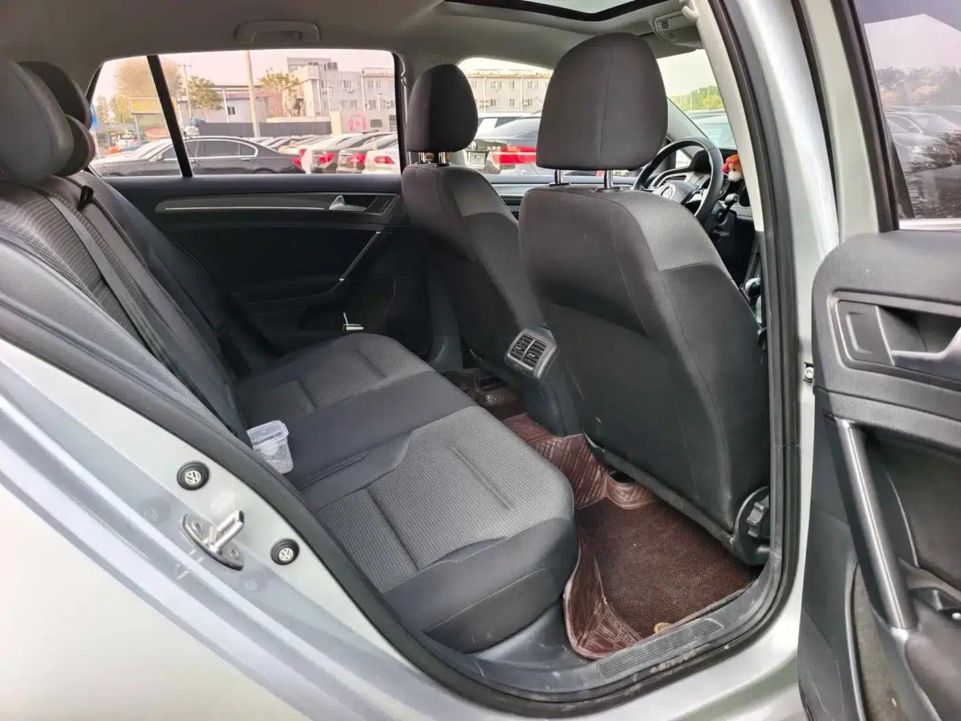 2015 Golf 1.6L Automatic Comfort — миниатюра 15