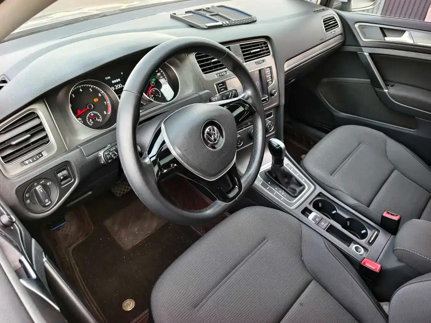 2015 Golf 1.6L Automatic Comfort — миниатюра 16
