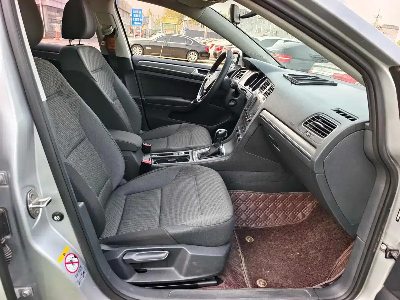 2015 Golf 1.6L Automatic Comfort — миниатюра 17