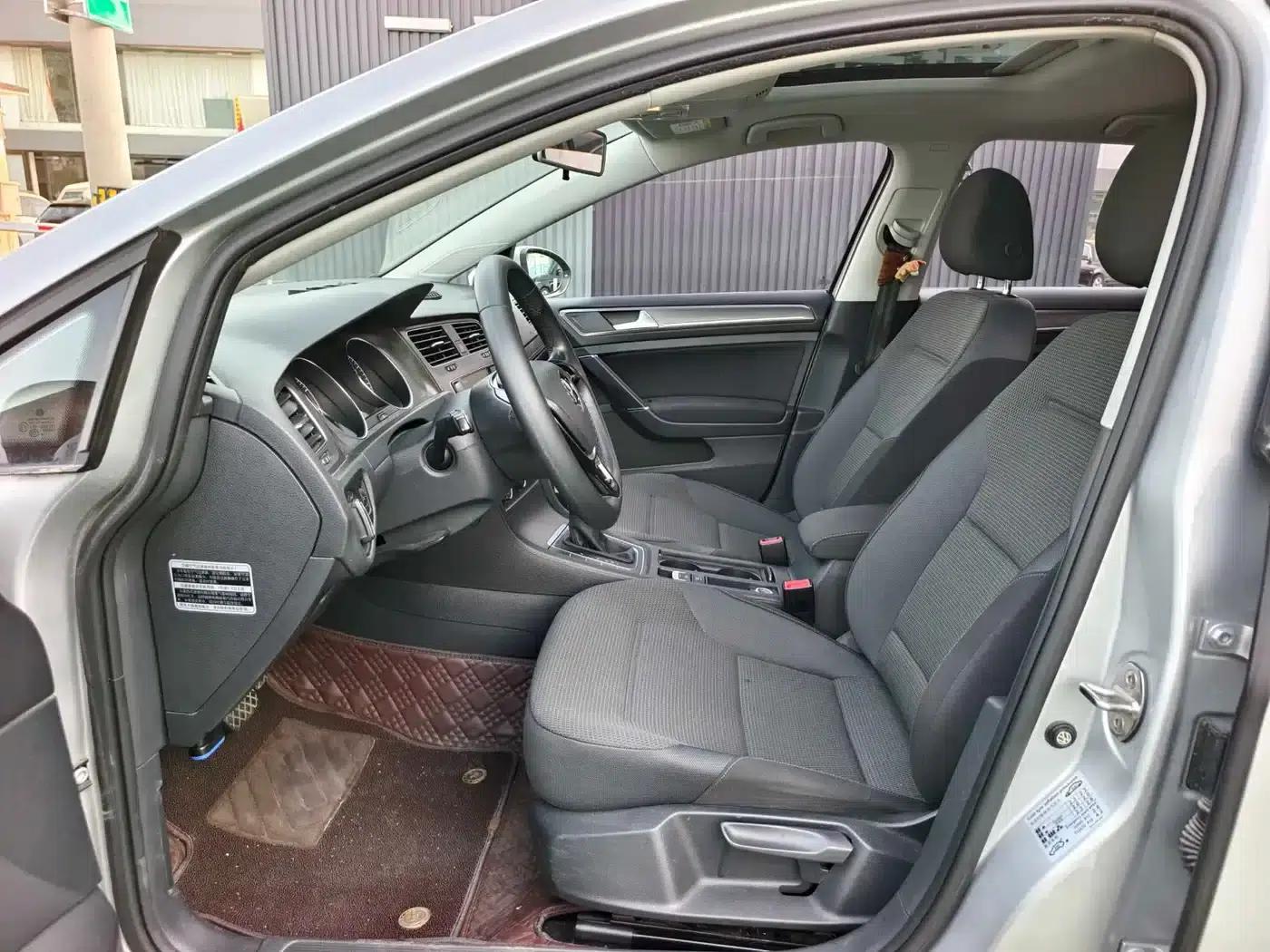 2015 Golf 1.6L Automatic Comfort — миниатюра 10