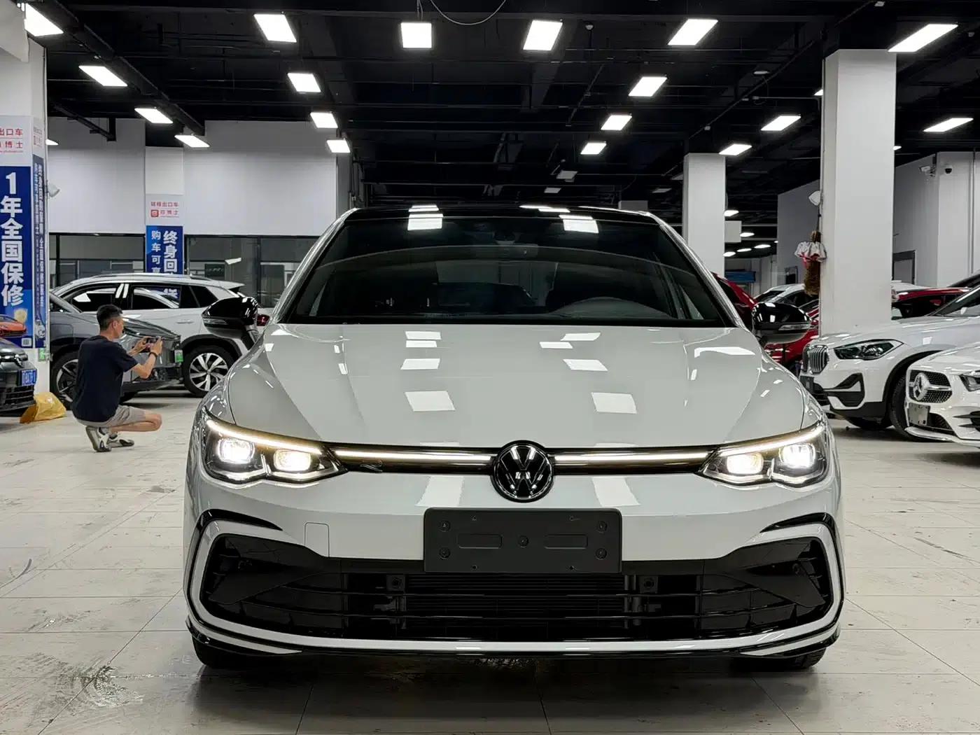 2023 Golf 280TSI DSG R-Line — миниатюра 3