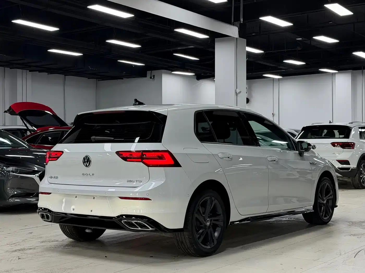 2023 Golf 280TSI DSG R-Line — миниатюра 6