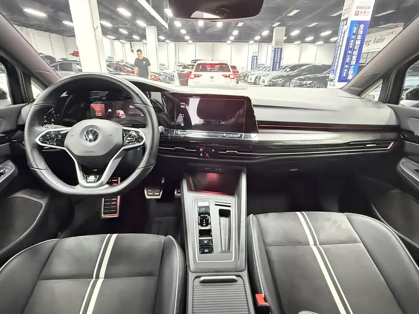 2021 Golf 280TSI DSG R-Line — миниатюра 20