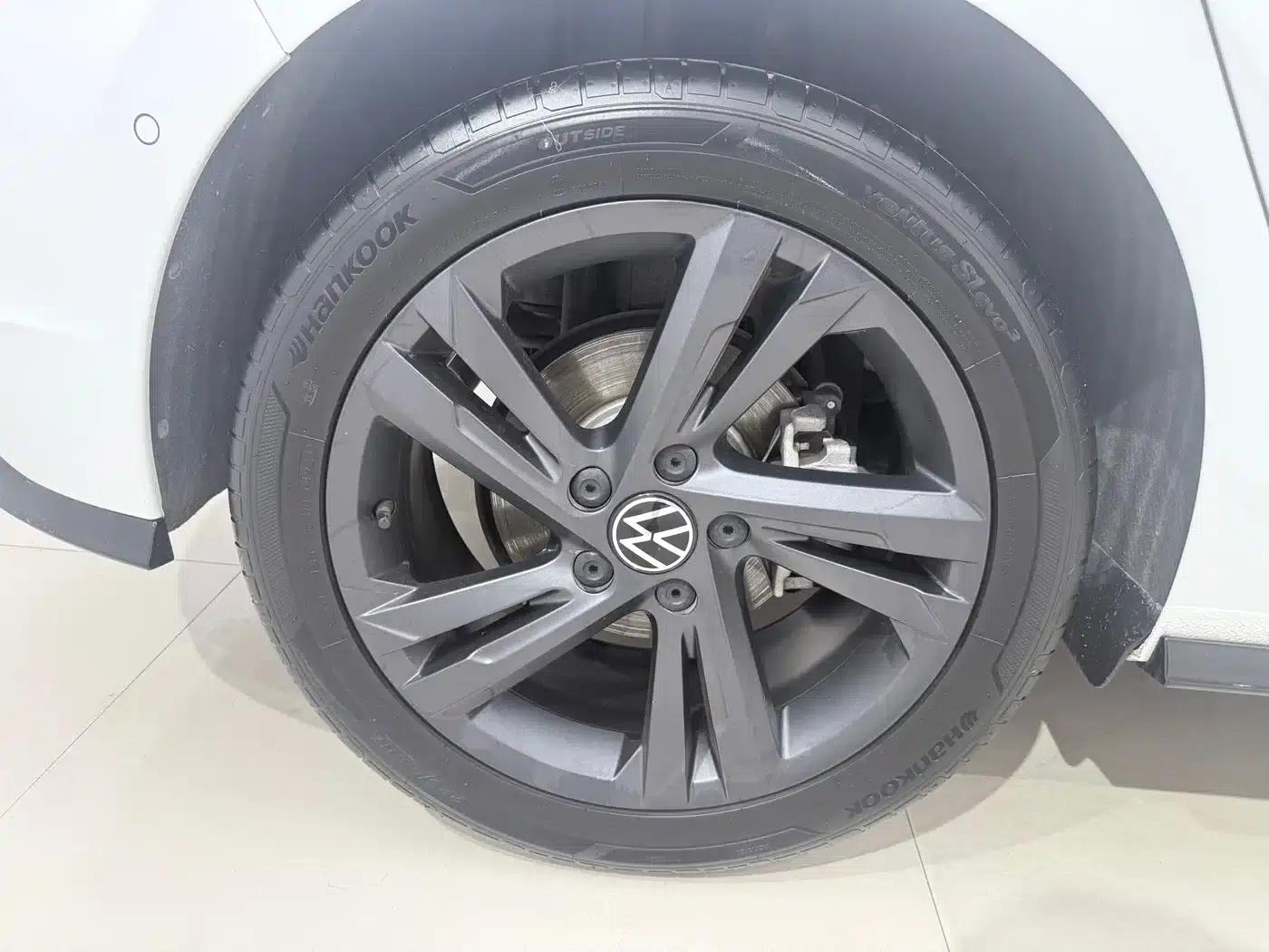 2021 Golf 280TSI DSG R-Line — миниатюра 17