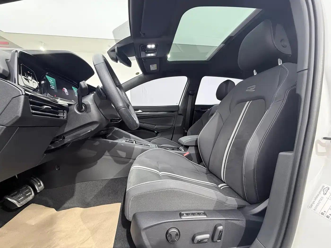 2021 Golf 280TSI DSG R-Line — миниатюра 7