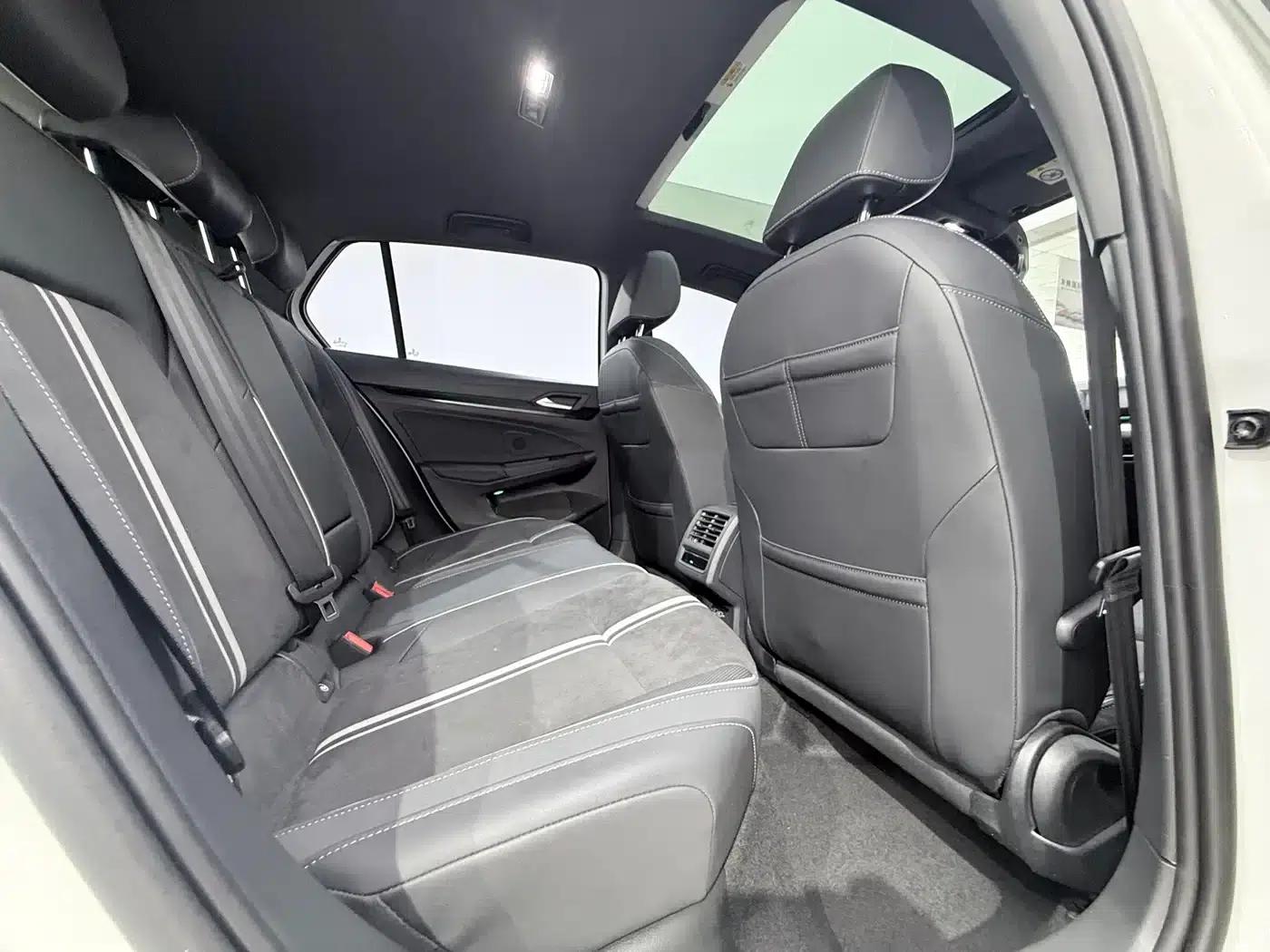 2021 Golf 280TSI DSG R-Line — миниатюра 8