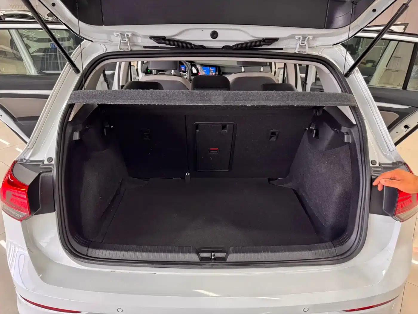 2023 Golf Facelift 280TSI DSG Pro — миниатюра 19
