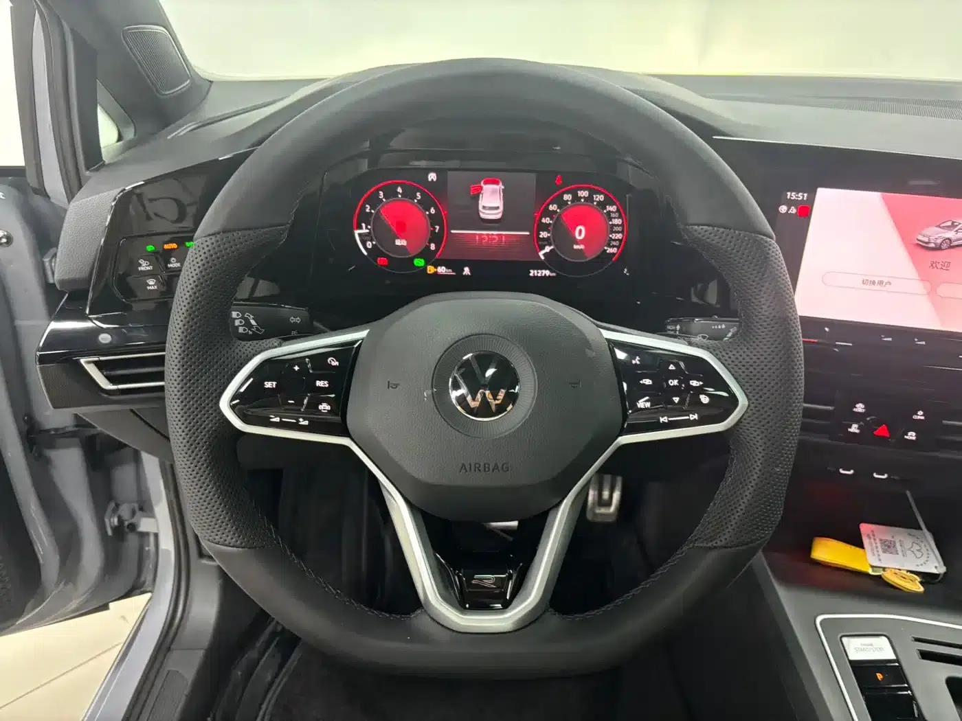 2023 Golf 280TSI DSG R-Line Lite — миниатюра 8