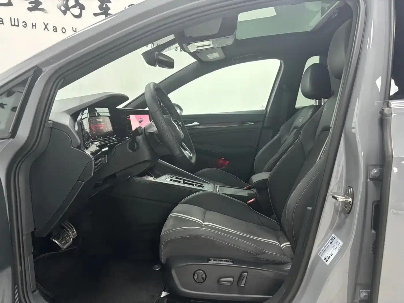 2023 Golf 280TSI DSG R-Line Lite — миниатюра 10