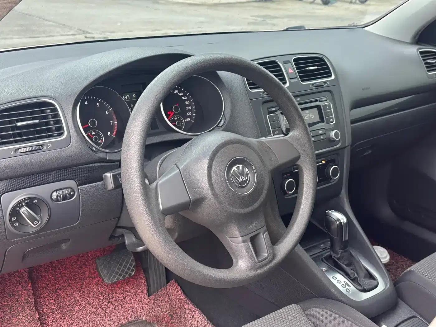 2012 Golf 1.6 Automatic Comfort — миниатюра 8