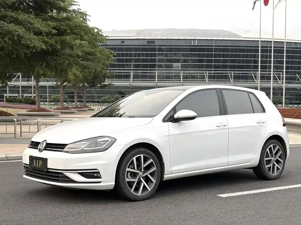 2018 Golf 230TSI Automatic Luxury — миниатюра 1
