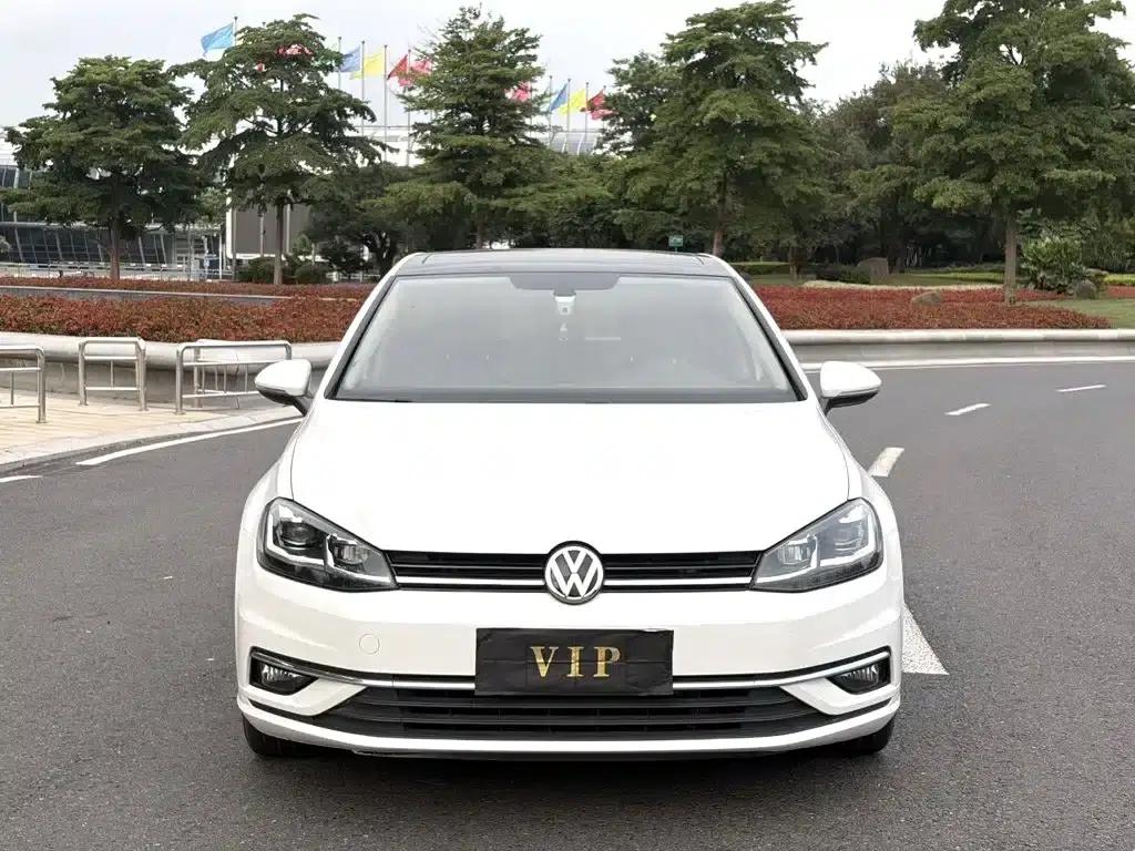 2018 Golf 230TSI Automatic Luxury — миниатюра 2