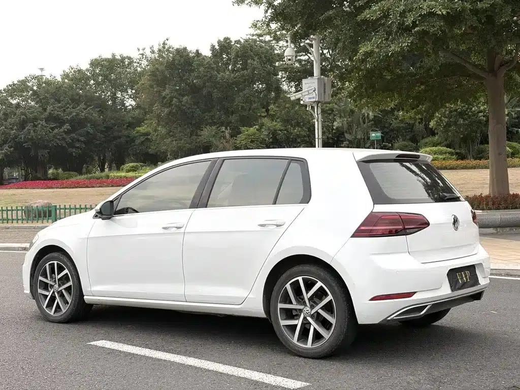 2018 Golf 230TSI Automatic Luxury — миниатюра 7