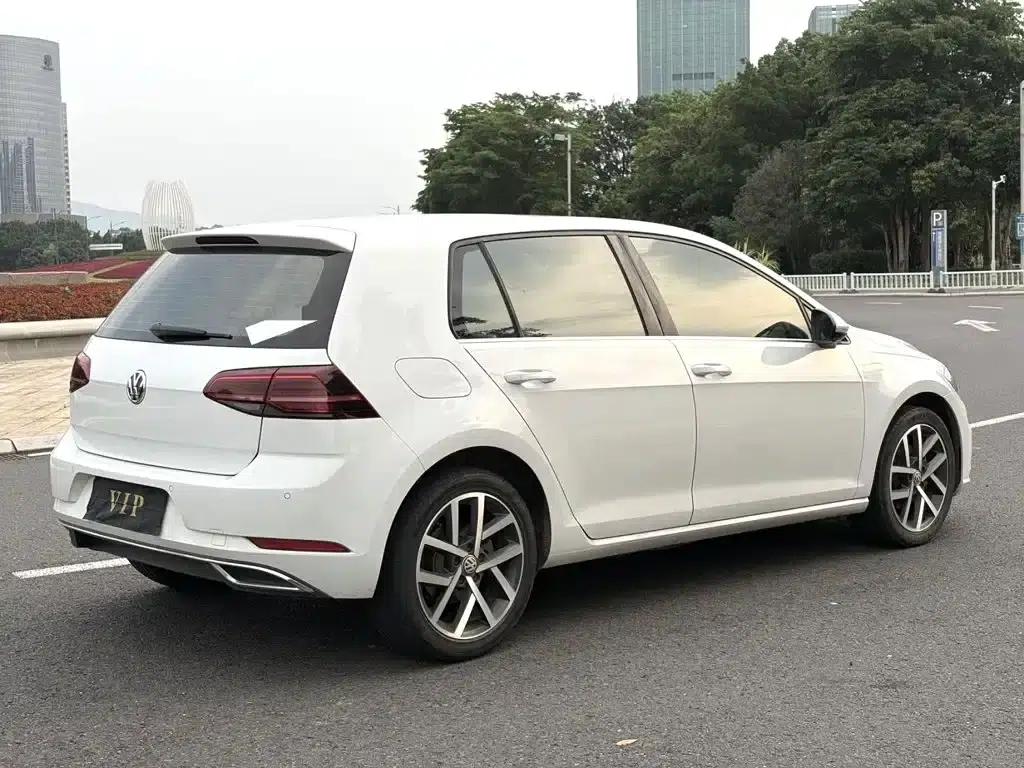 2018 Golf 230TSI Automatic Luxury — миниатюра 9
