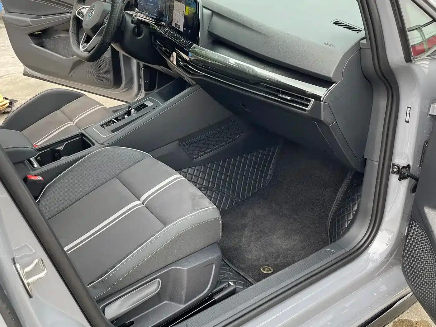 2023 Golf Facelift 280TSI DSG R-Line Lite — миниатюра 11