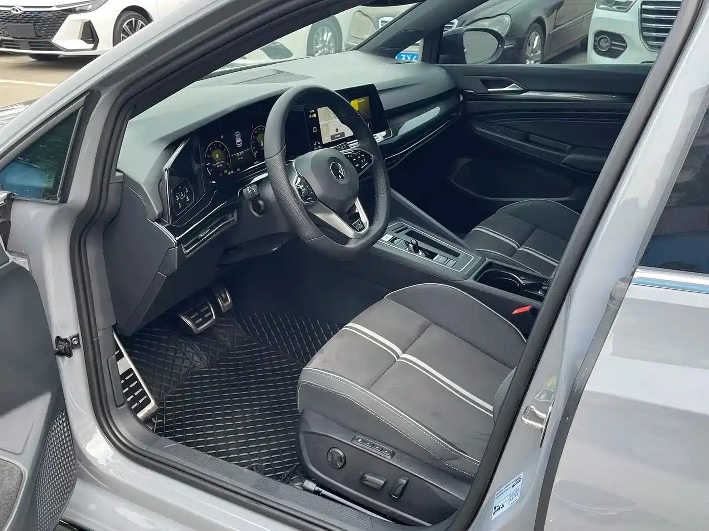 2023 Golf Facelift 280TSI DSG R-Line Lite — миниатюра 8