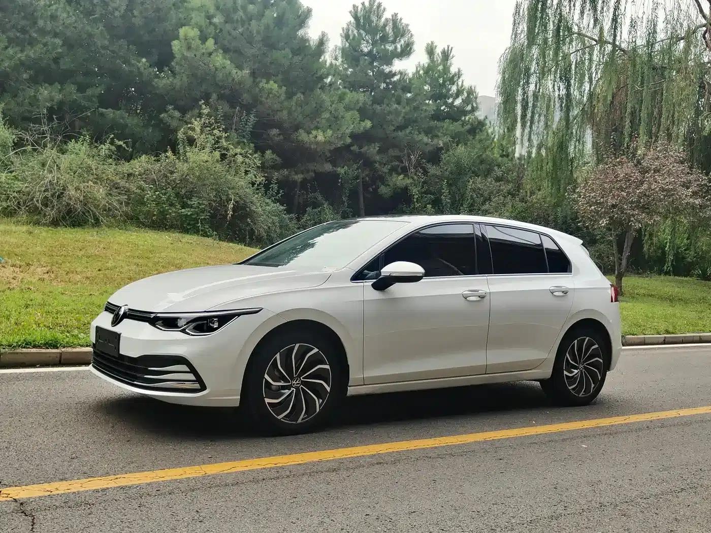 2023 Golf 280TSI DSG Pro — миниатюра 1