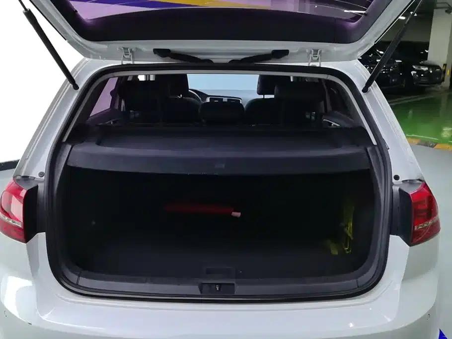 2015 Golf 1.6L Automatic Comfort — миниатюра 4