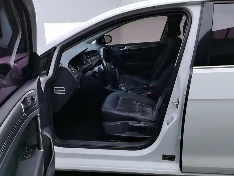 2015 Golf 1.6L Automatic Comfort — миниатюра 9