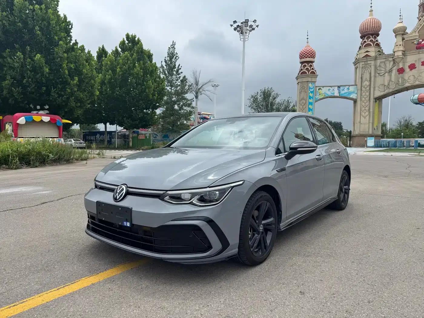 2023 Golf 280TSI DSG R-Line Lite — миниатюра 1