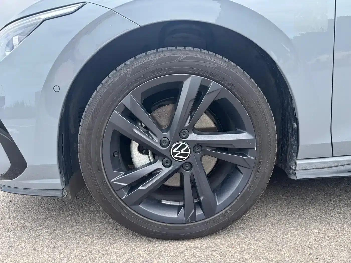 2023 Golf 280TSI DSG R-Line Lite — миниатюра 11