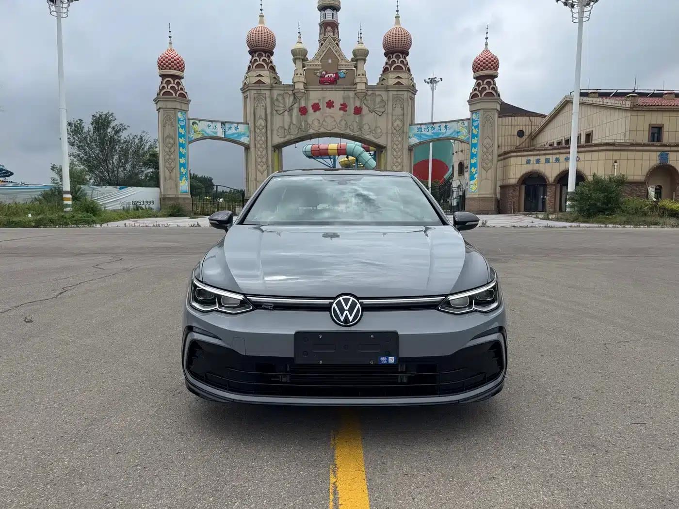 2023 Golf 280TSI DSG R-Line Lite — миниатюра 3