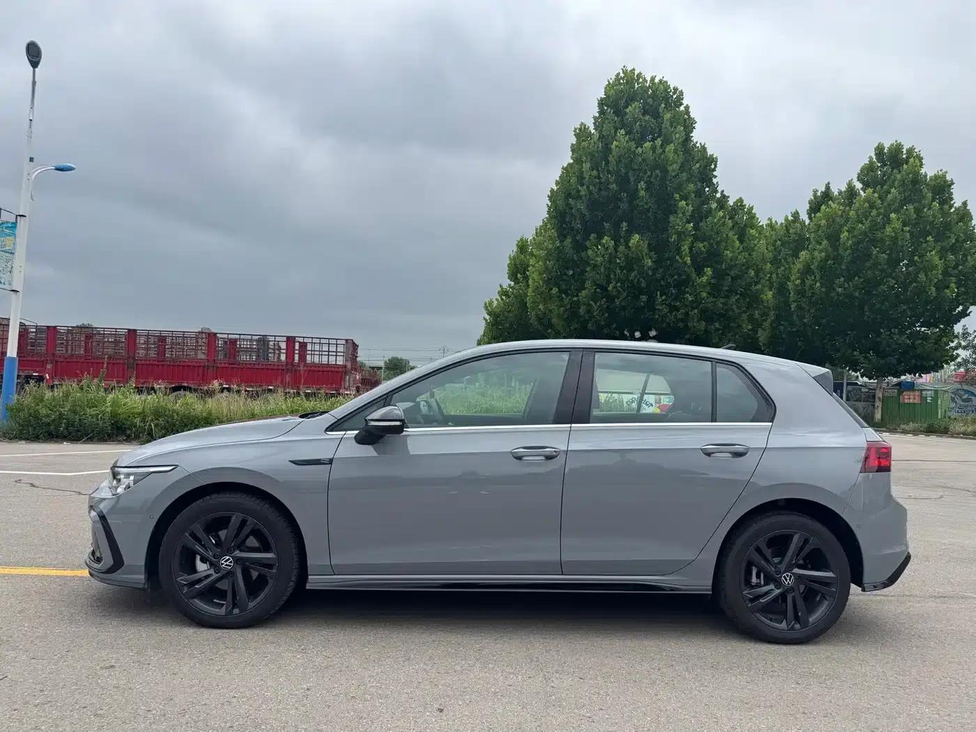 2023 Golf 280TSI DSG R-Line Lite — миниатюра 5