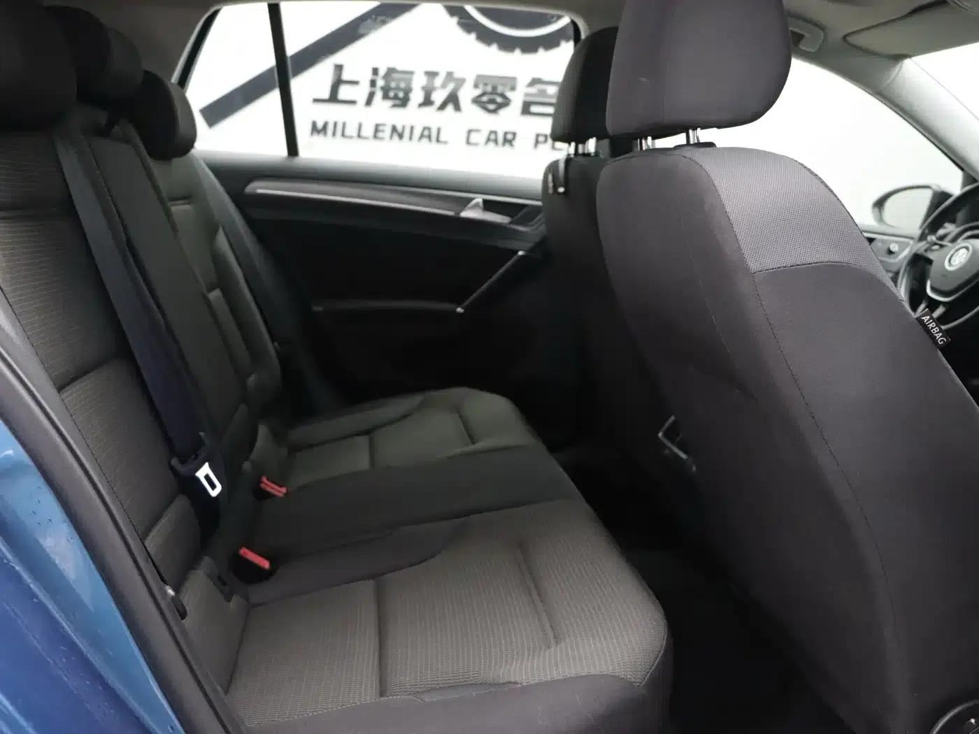 2017 Golf 230TSI Automatic Comfort Millionth Unit Commemorative Edition — миниатюра 24