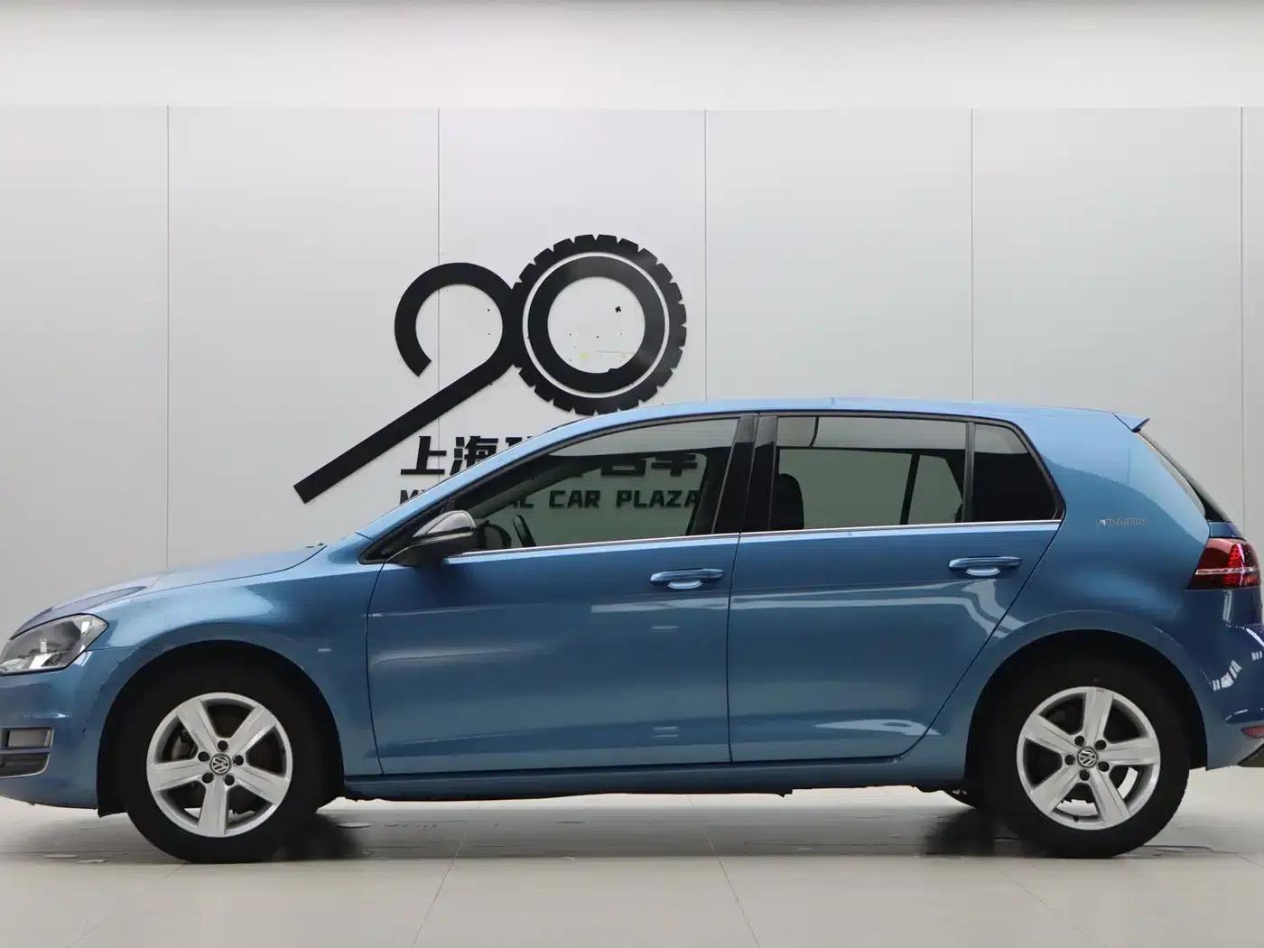 2017 Golf 230TSI Automatic Comfort Millionth Unit Commemorative Edition — миниатюра 7