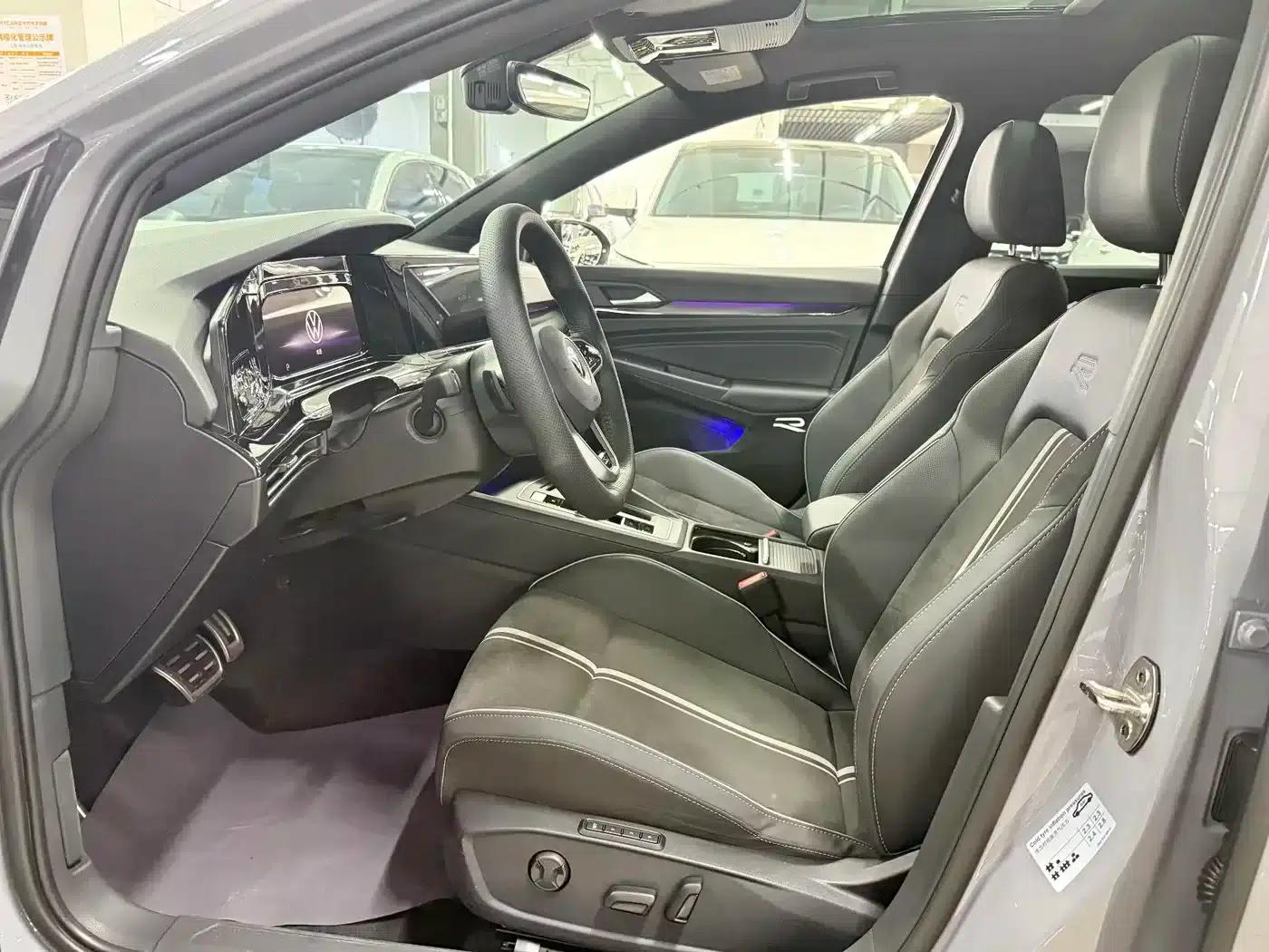 2023 Golf 280TSI DSG R-Line Lite — миниатюра 8