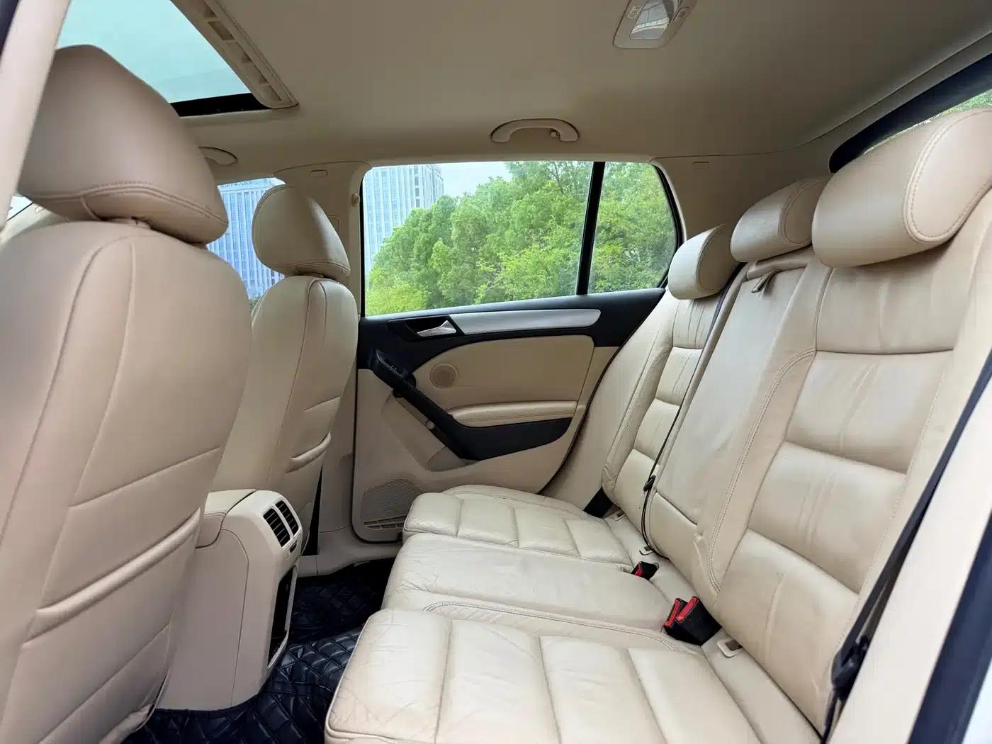 2012 Golf 1.4TSI Automatic Luxury — миниатюра 11