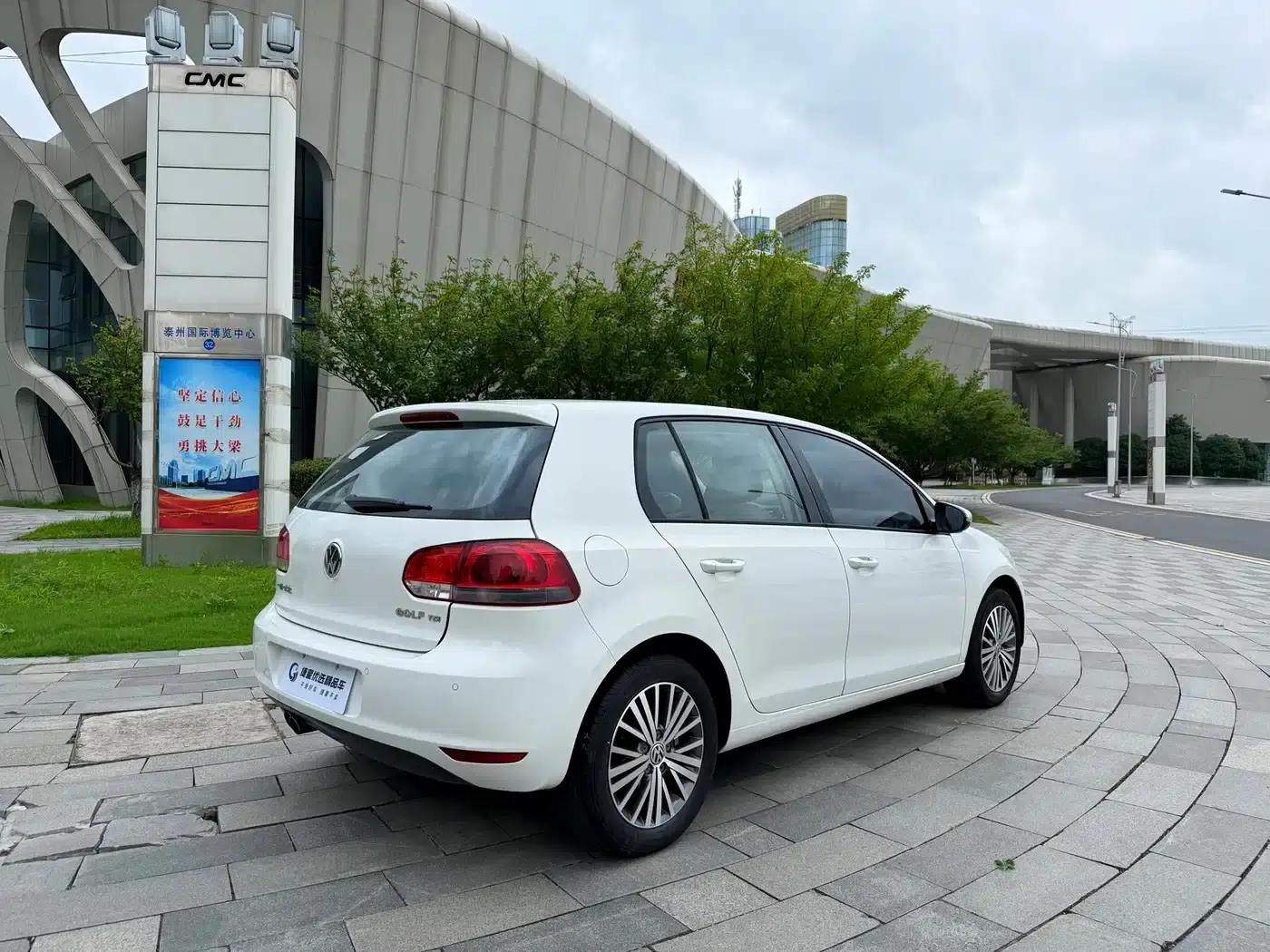 2012 Golf 1.4TSI Automatic Luxury — миниатюра 6